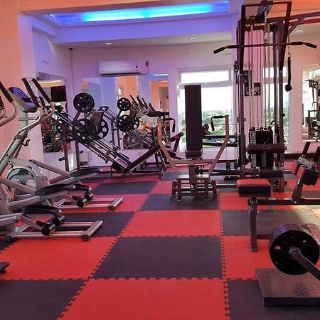 2Br Condo At Kandi Tower 2 Анхелес Экстерьер фото